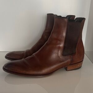 To Boot New York || Leather Chelsea Boots